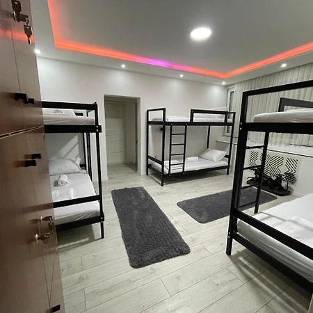Shesh Hostel Priştine Dış mekan fotoğraf